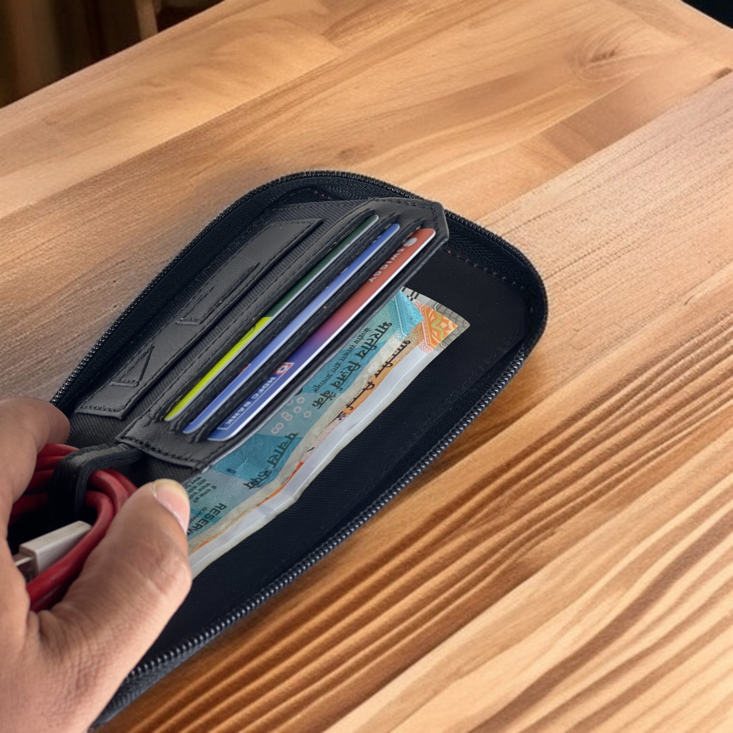 VoyageMate Wallet | Travel-Friendly Leather Organizer with Elastic Strap